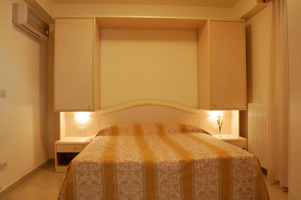 Residence Olimpo Rimini Quarto foto